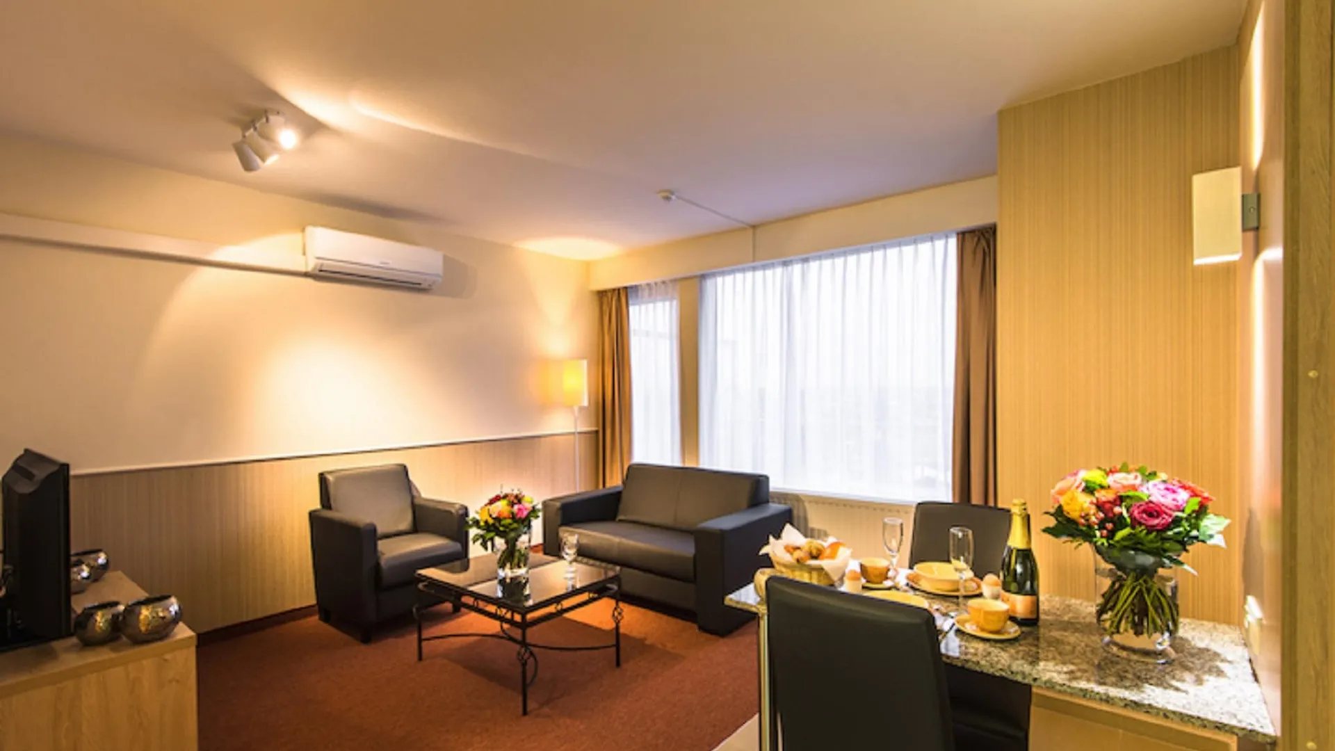 Arass Hotel & Business Flats Antwerp Aparthotel