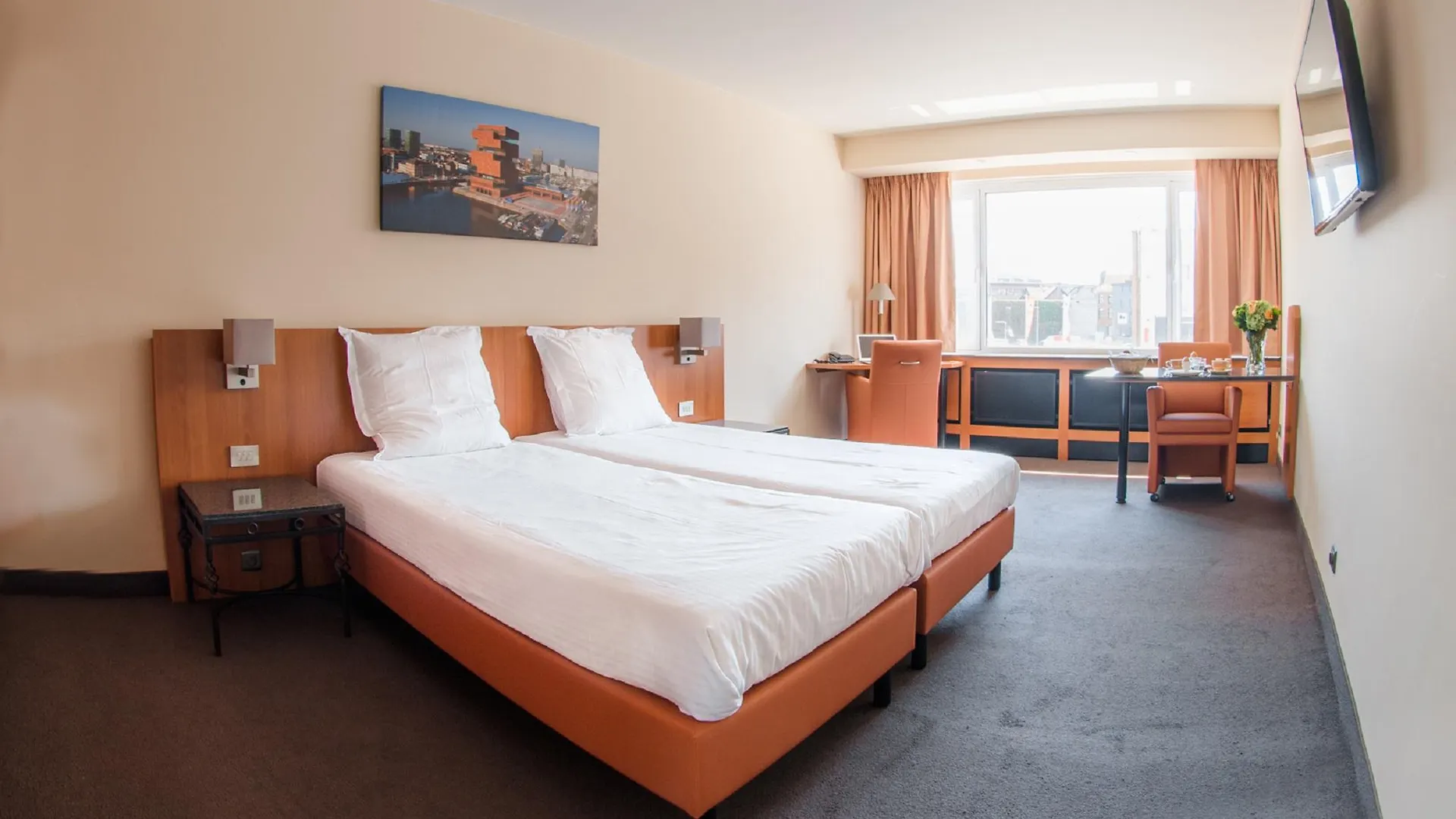 Arass Hotel & Business Flats Antwerp 3*,